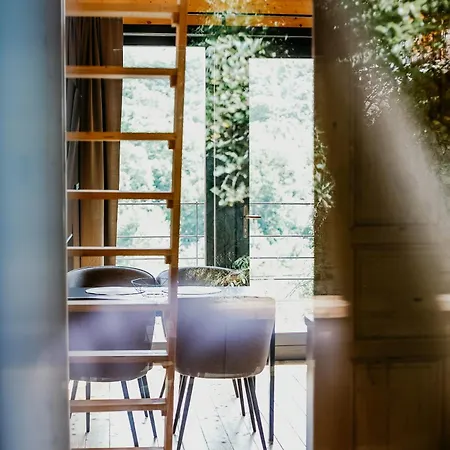 Woodland Apartment
